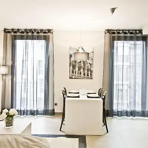 https://up-suites-bcn.catalonia-hotels.com